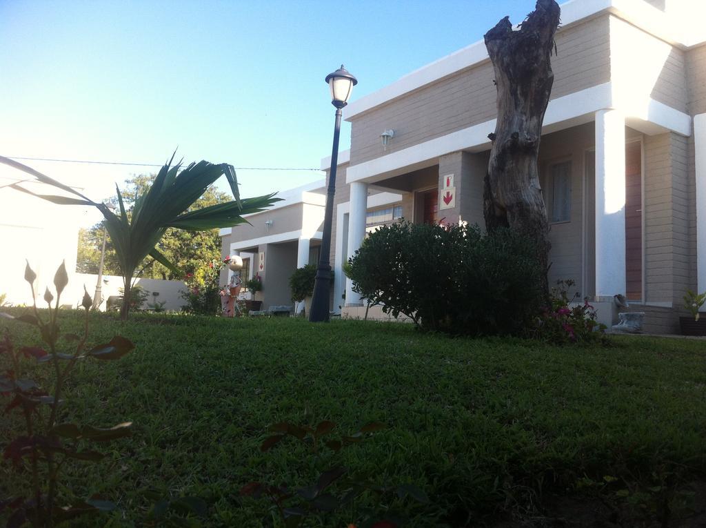 Hill View Inn Serowe Esterno foto