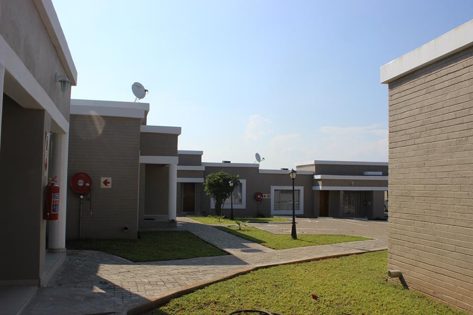 Hill View Inn Serowe Esterno foto