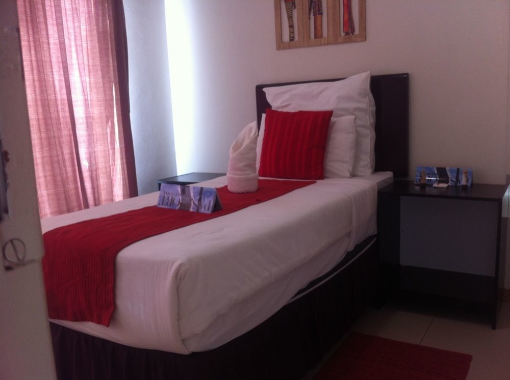 Hill View Inn Serowe Esterno foto